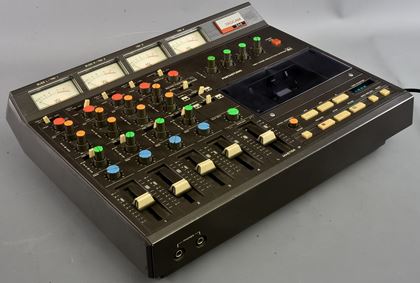 Tascam-244 classic Portastudio